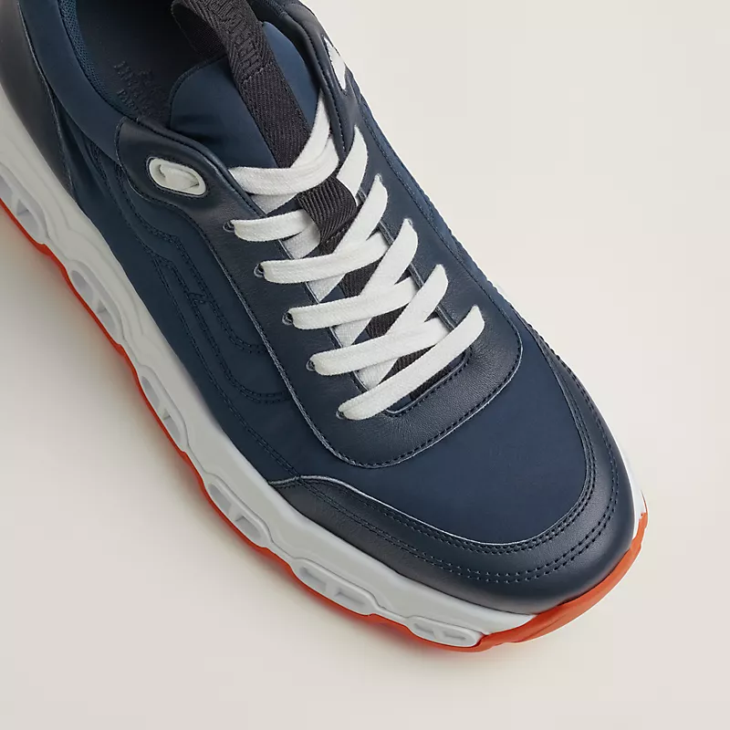 Impulse sneaker